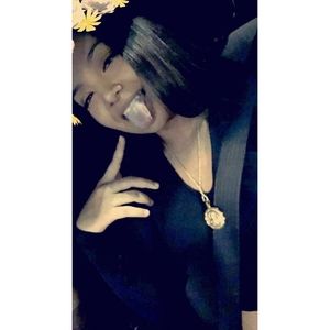 Meet your Posher, Aliyana